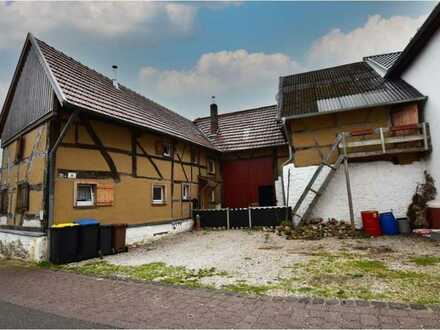 Saniertes Historisches Fachwerkhaus Bauernhaus mit Ausbaureserve Scheune und Nebengebäude