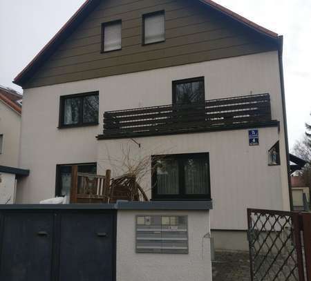 Gepflegte 4-Zimmer-Wohnung mit Balkon und Einbauküche in Ingolstadt Süd