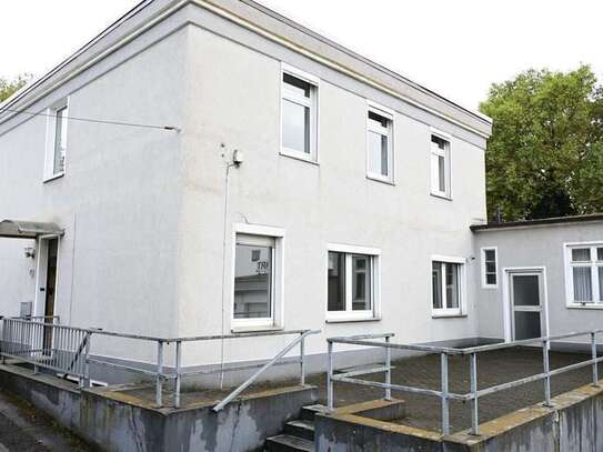 Studenten aufgepasst! Großzügiges Haus mit Terrasse in Bochum Mitte!