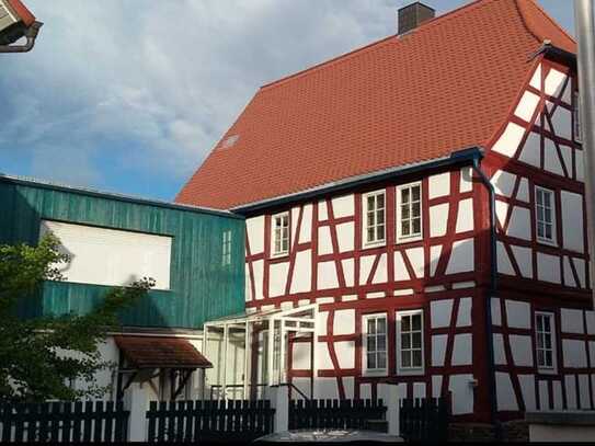 Schönes Fachwerkhaus mit Anbau und Garten im Herzen von Dreieichenhain