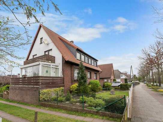 Bremen - Findorff / Zweifamilienhaus mit zusätzl. Einfamilienhaus auf großem Grundstück