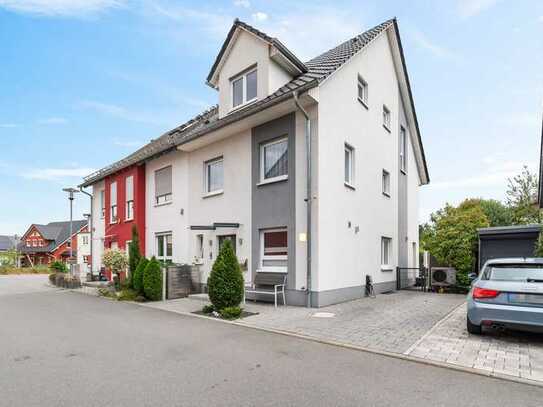 Junge 6-Zimmer-Doppelhaushälfte mit gehobener Innenausstattung in bester Lage zum Kauf in Ilvesheim