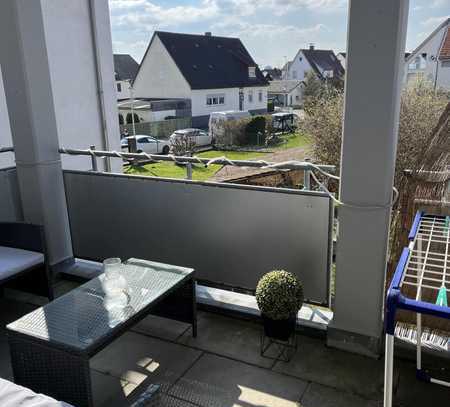 Sonnige 2.5 Zimmer Wohnung mit Balkon in ruhiger Lage in Kirchheim-Jesingen