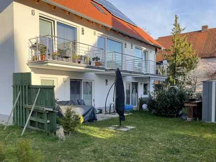 Gepflegte 1-Zimmer-EG-Wohnung mit Terrasse, Gartenanteil und Stellplatz in Geisenfeld