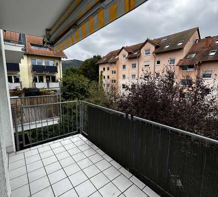 6 Zimmer-Wohnung mit 2 Balkonen - wie Haus in Haus in Schriesheim