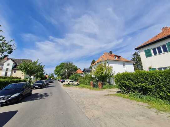 Einfamilienhaus*Garten mit Teich*Terrasse*Garage und PKW-Stellplatz