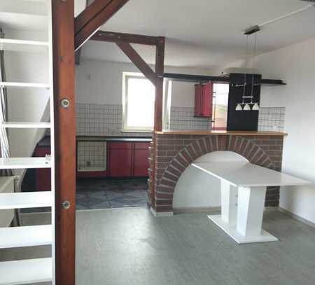 TOP NEU Maisonette-Wohnung mit Balkon, Garten und Carport