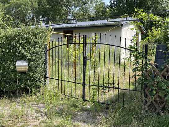 Schönes Freizeitgrundstück ca. 100 m vom Trebelsee (Havel) entfernt