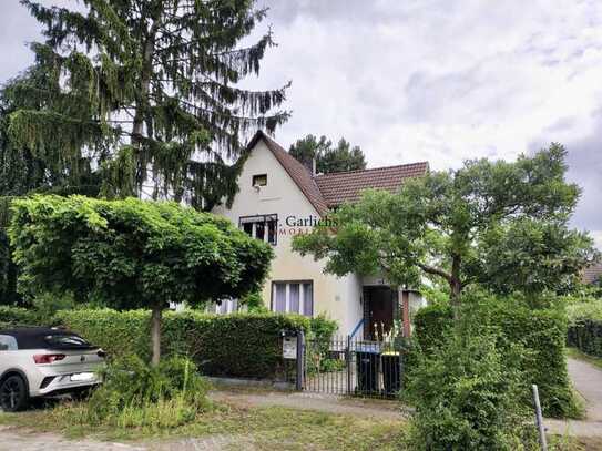 Freistehendes Haus in grüner Sackgasse