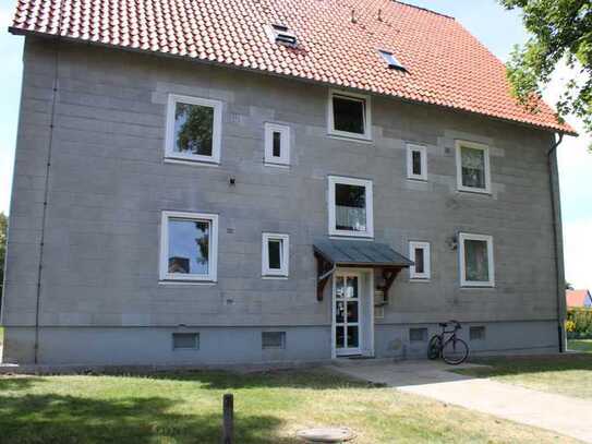 schöne 2 ZKB Wohnung im 2.OG *ab sofort* zu vermieten