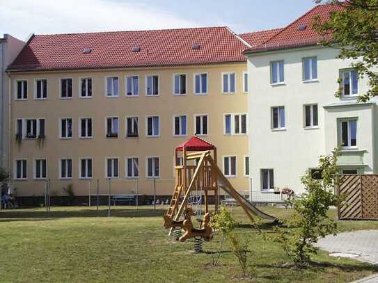 4-Raum-Wohnung mit kinderfreundlichem Innenhof in Seenähe