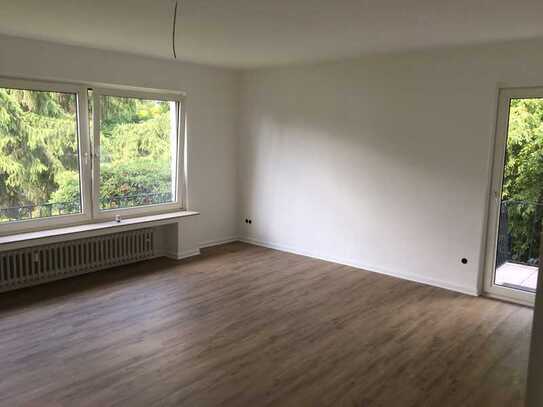 *Helle Wohnung mit Balkon in der Nähe des Witthausbusch! Ideal für 1-2 Personen