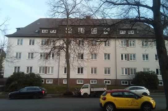 Großzügige 2-Zimmer mit Laminat und Wannenbad zum Toppreis in ruhiger Lage!