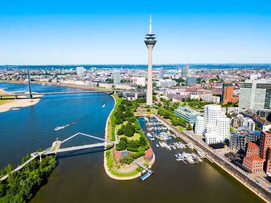 Bildschönes Mehrfamilienhaus, modernisiert 9 WE, Dachterrasse, Top-Lage, 40476 Düsseldorf-Derendorf