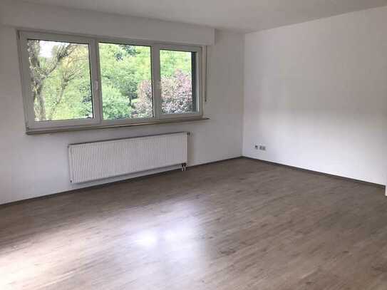 Schöne 4-Zimmer-Wohnung mit Balkon