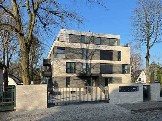 Traumhaftes Penthouse im Erstbezug - ruhige Villenlage im Wendenschloss!