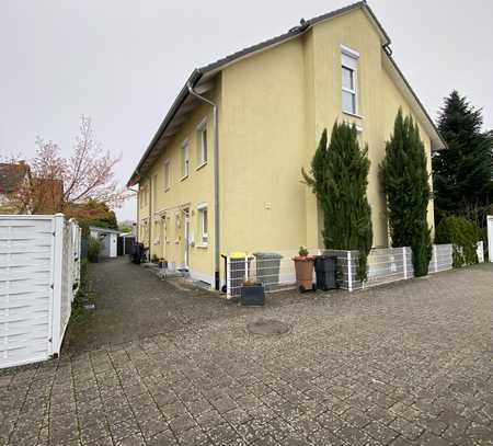 Freundliches 6-Zimmer-Reihenendhaus mit luxuriöser Innenausstattung in Durmersheim