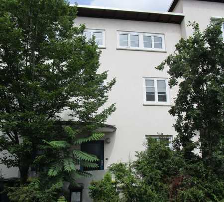 PROVISIONSFREI - Reihenmittelhaus in Ffm.-Niederrad (Ernst-May-Haus) - ca. 104 m² Wfl. & Garten