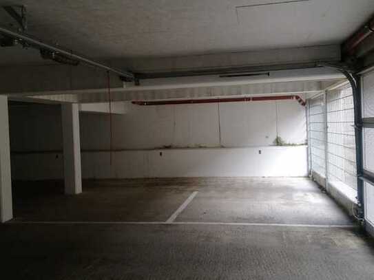 Tiefgaragenstellplatz zu vermieten