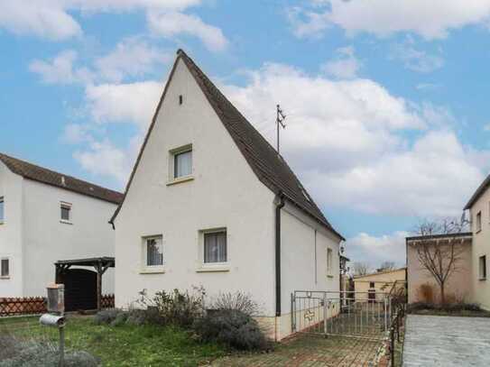 Eigenheim mit Garten, einer Garage und einem Carport in Ludwigshafen am Rhein