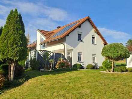 Schmuckes, freistehendes Einfamilienhaus in Joditz