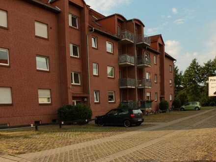 Renovierte helle 1-Zimmer-DG-Wohnung mit Balkon in Helmstedt