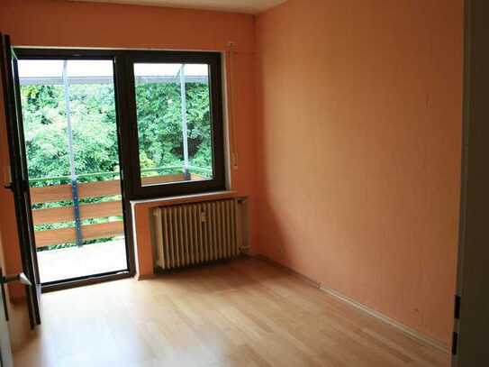 Vier-Zimmer Etagenwohnung