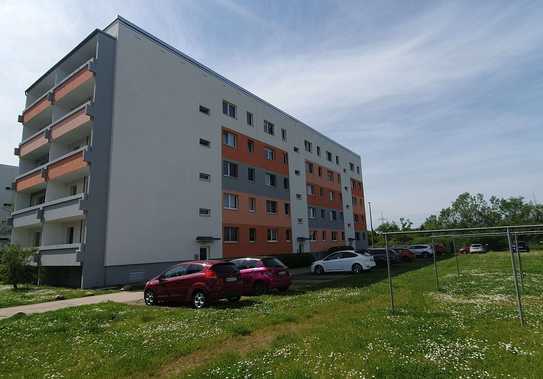 ~ schöner Ausblick - Dachgeschoß ~ großer Südbalkon !