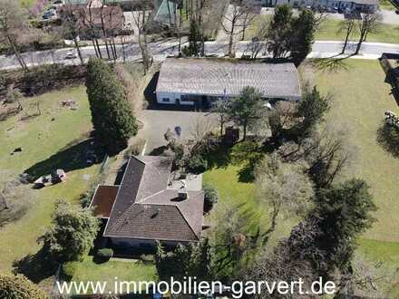 Wohnen und Arbeiten! Großzügiges Einfamilienhaus mit Gartenanlage und Gewerbegebäude in Borken
