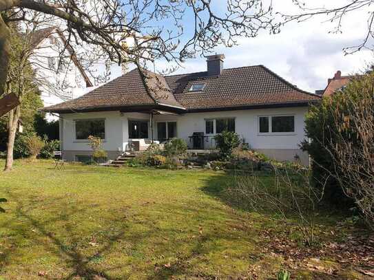 Charmantes, freistehendes Haus in zentraler Lage von Bad Soden