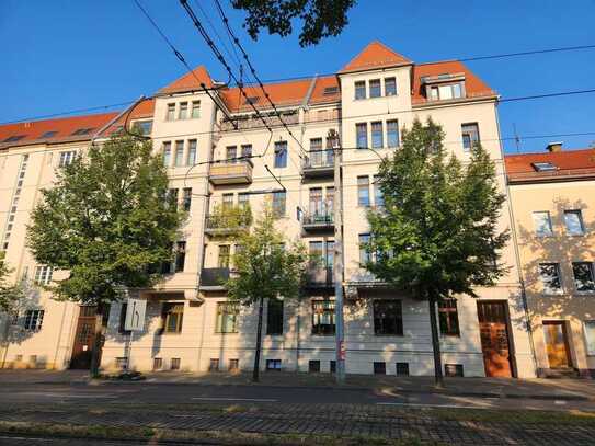 DG-Maisonette in saniertem Denkmal-Altbau/Zentrumsnahe, beliebte Stadtteillage/5 km zum Hauptbhf.