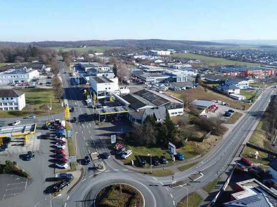 Investition mit Weitblick - Gewerbeobjekt auf 8.000m² Grdst. in Weilburger Toplage