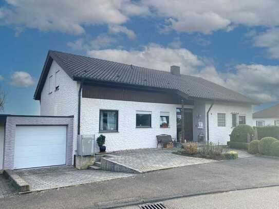 Attraktives und großzügiges Einfamilienhaus mit herrlichem Grundstück in Randlage von Ilsfeld