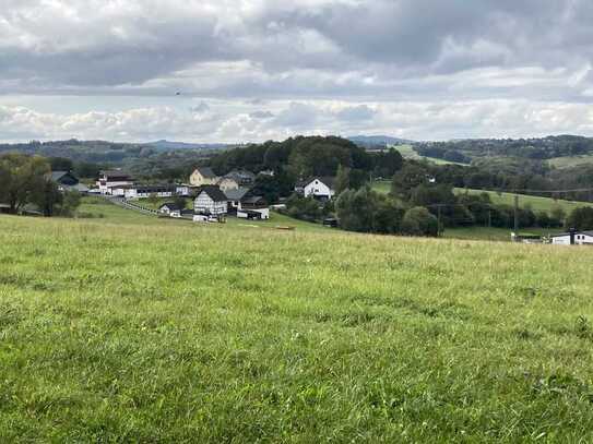 Ruhiges, idyllisches Baugrundstück mit unverbauter Fernsicht