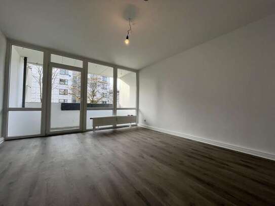 +Diese 2 Zimmer Wohnung mit Balkon wartet auf Sie!+