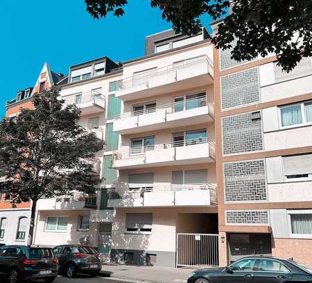 Großzügige und helle 3-ZKB mit Balkon in schöner Lage der südlichen Vorstadt