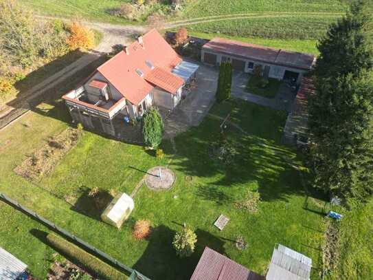 Wohnhaus Mehrgenerationenhaus mitten in der Natur in Nähe Plau am See / Garage / inkl. Grundstück