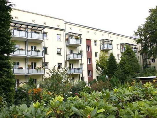 Helle 2-Zimmer-Wohnung mit Dielenboden - Dringlichkeitsbestätigung erforderlich!