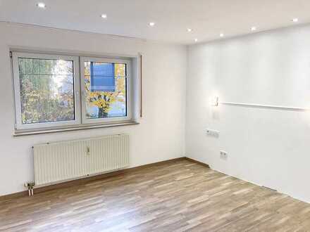 Komplett renoviert, Top Einbauküche, Westbalkon - sofort Bezug möglich!