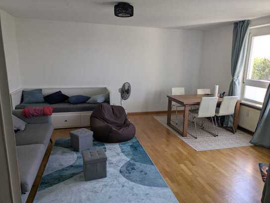 WG - Zimmer in ruhiger Wohnung – ideal für Berufstätige mit Tagesjob