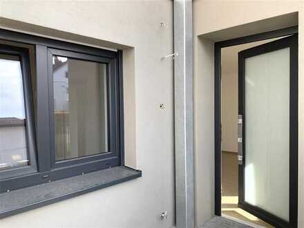 Erstbezug nach Sanierung: süße 2-Zimmerwohnung im Souterrain