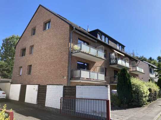 Freundliche und helle 6-Zimmer-Maisonette-Wohnung in Rösrath