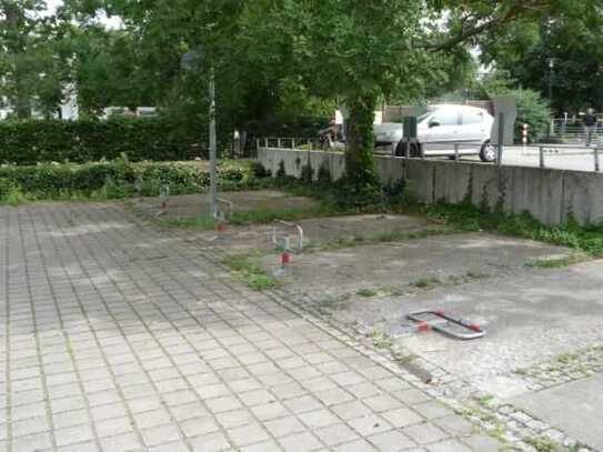 Stellplatz im Bottroper Weg ab sofort verfügbar!