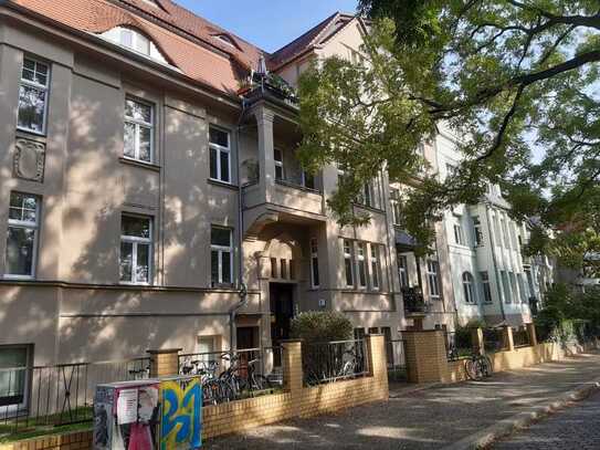 1 Raum Wohnung in bester Lage - am Landesmuseum!