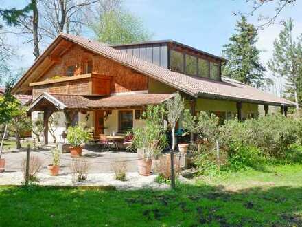 Sehr schönes Landhaus mit Gewerbefläche in "Fast-Alleinlage" in der Nähe von Altusried mit Bergblick
