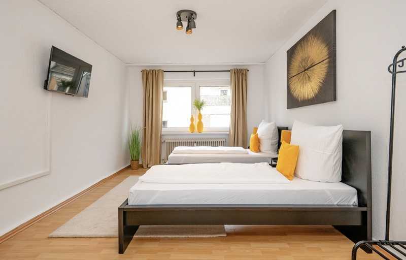                                                               Gem&uuml;tliche 2-Zimmer-Wohnung mit Einbauk&uuml;che in Oberhausen                                                       in Altstadt (Frankfurt am Main)