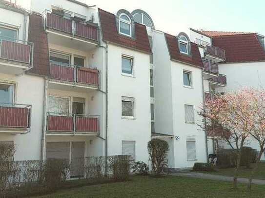 Wohnung mit Einbauküche, Balkon und Kellerraum, Tiefgaragenstellplatz in Kehl-Sundheim