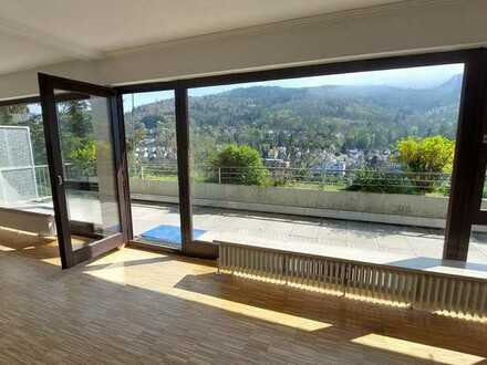 Ansprechende Wohnung mit großem Balkon mit Neckarblick