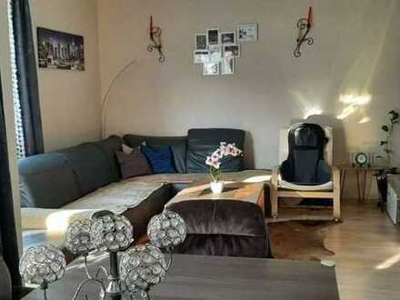 Exklusive, sanierte 2-Zimmer-Wohnung mit Balkon und Einbauküche in Neuenrade