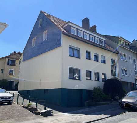 Schöne 4 Zimmer Wohnung mit Stellplatz-Nutzungsrecht und zusätzlichem Hobbyraum in Lennep